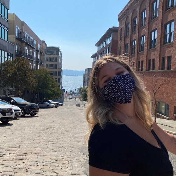 Meet your Posher, Sam - Picture 1 of 1